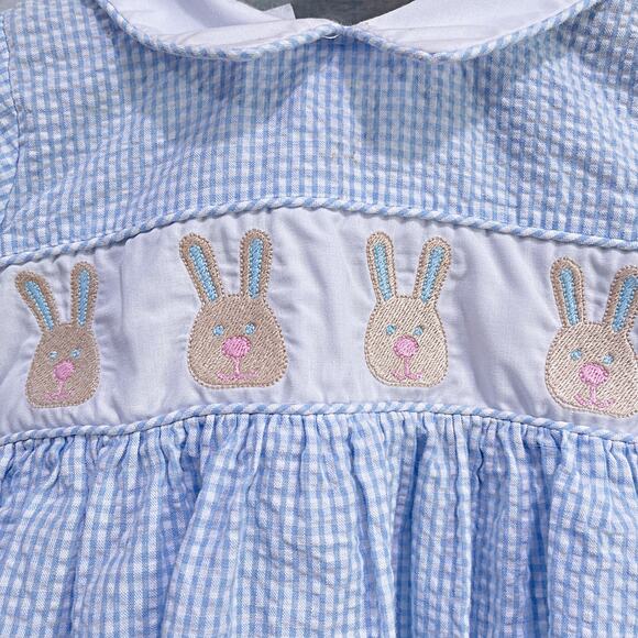 LuLu Bebe Seersucker Easter Bunny Romper Blue Peter Pan Collar Smocked Baby 9M - Picture 2 of 6